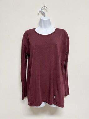 ON Running Womens Burgundy Long Sleeve Quick Drying Scoop Neck Long T Size M